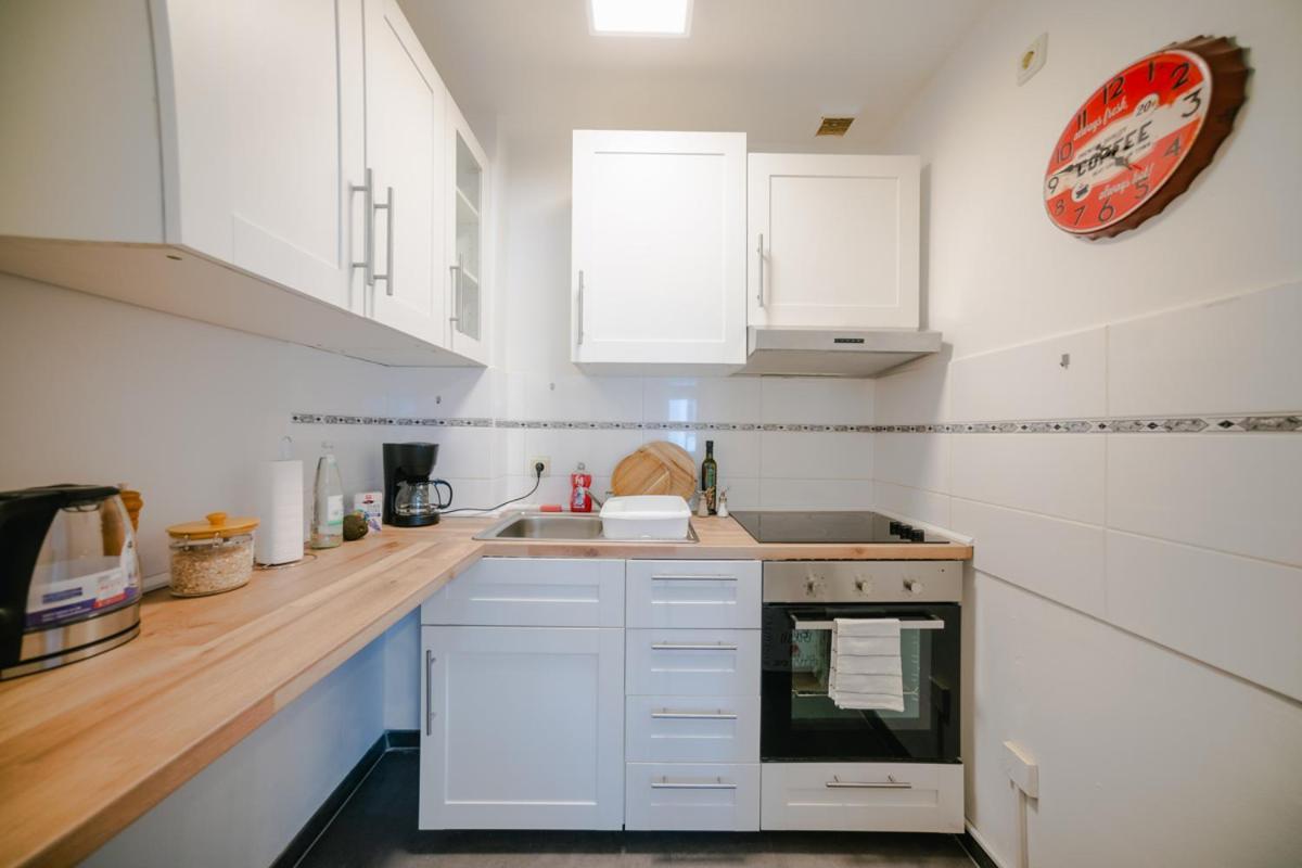 Ferienwohnung Laura In Gera Fuer Bis Zu 4 Personen - Neu Renoviert Экстерьер фото