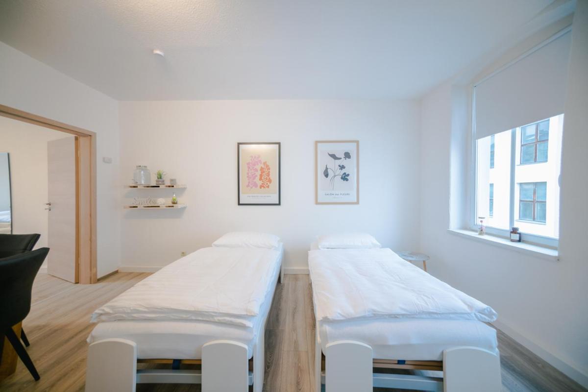 Ferienwohnung Laura In Gera Fuer Bis Zu 4 Personen - Neu Renoviert Экстерьер фото